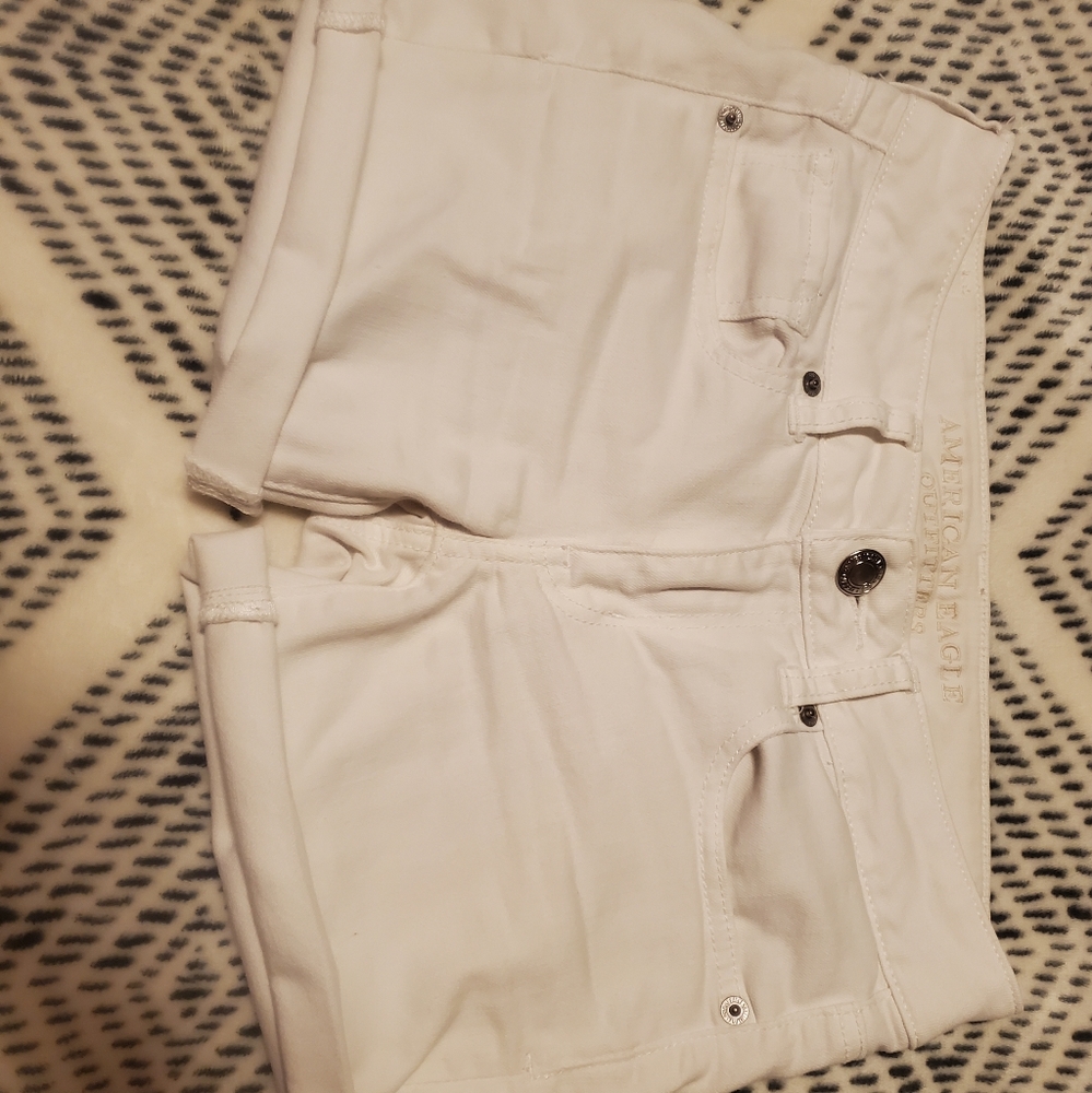 White AEO Midi Shorts size 2
